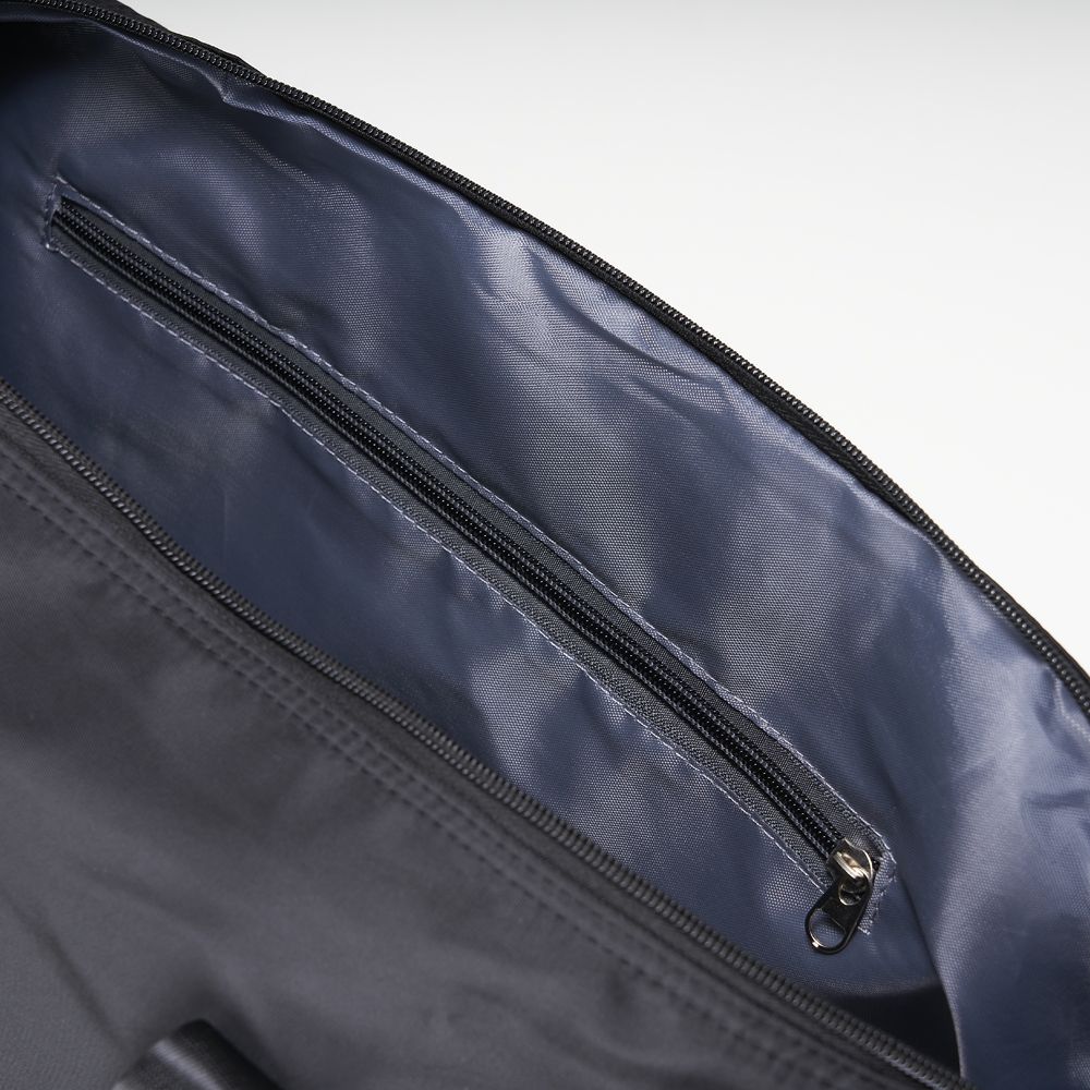 BOLSA ESPORTIVA DE POLIÉSTER 29L personalizada — Bolsa — detalhe de costura e acabamento
