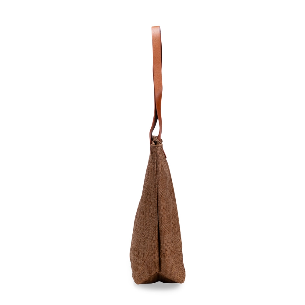 BOLSA PALHA TRANÇADA personalizada — Bolsa — detalhe de personalização