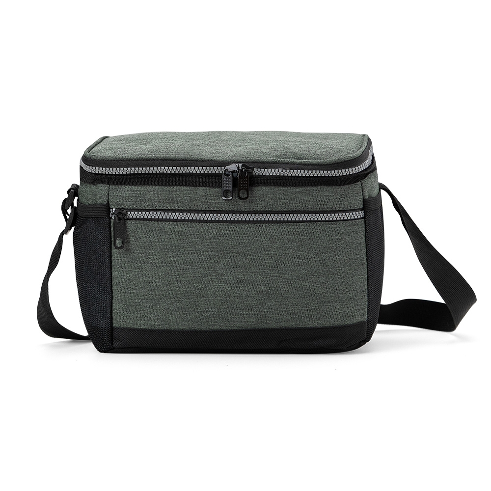 BOLSA TÉRMICA 11L personalizada — Bolsas Térmicas Personalizadas — aplicação em uso