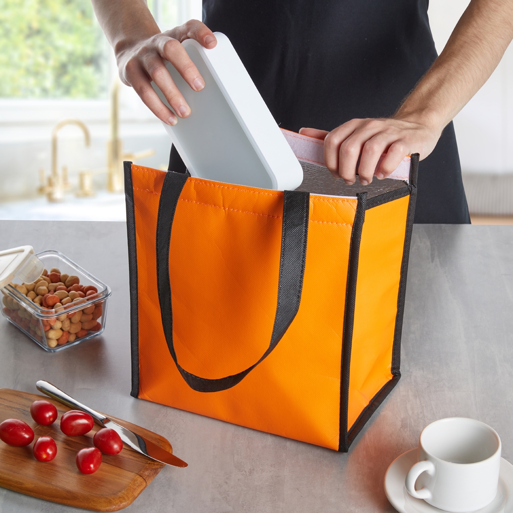 BOLSA TÉRMICA 7L personalizada — Bolsas Térmicas Personalizadas — detalhe de costura e acabamento