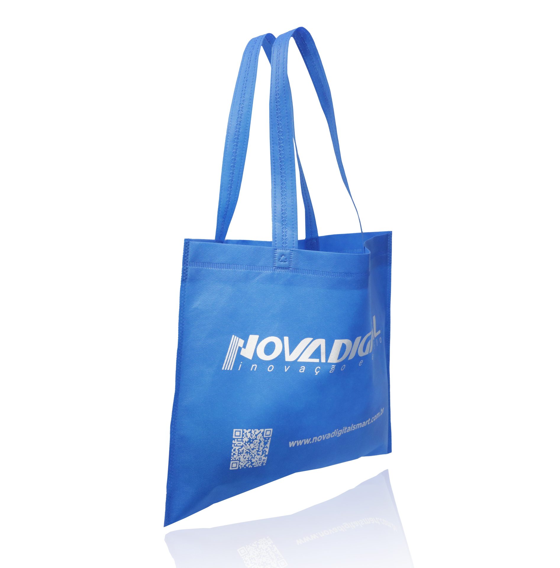 Sacola FlashOferta personalizada — Sacolas TNT Personalizadas — detalhe de costura e acabamento